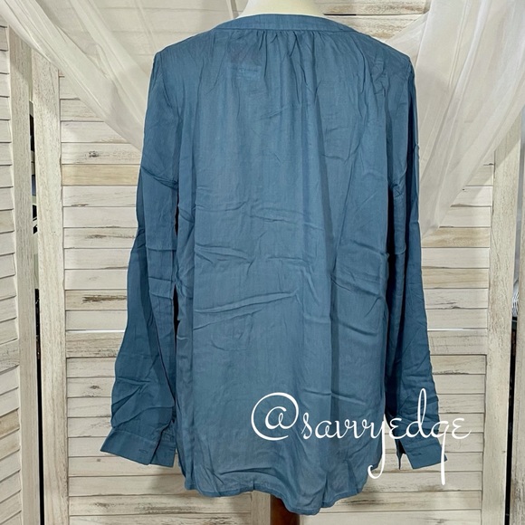 V-neck Blouse - Picture 2 of 4